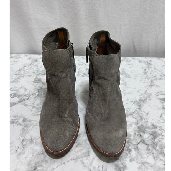 AQUATALIA Fern Ankle Chelsea Booties 10.5 Suede Leather Gray Heeled Mod Artsy - Picture 2 of 7